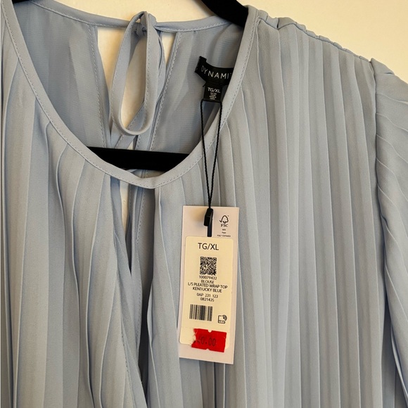 NWT Dynamite Pleated Blouse - Picture 5 of 6